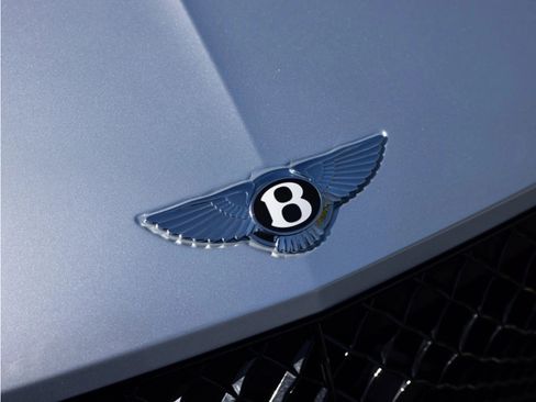 Certified 2024 Bentley Bentayga Extended Wheelbase image 18