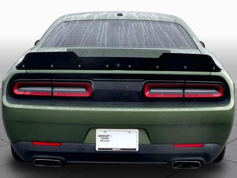 Used 2019 Dodge Challenger R/T RWD image 5
