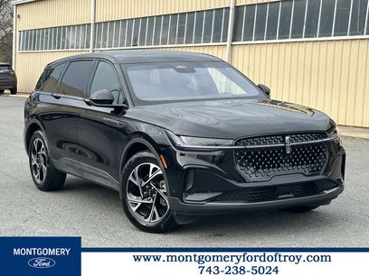 Used 2024 Lincoln Nautilus Premier w/ Jet Appearance Package