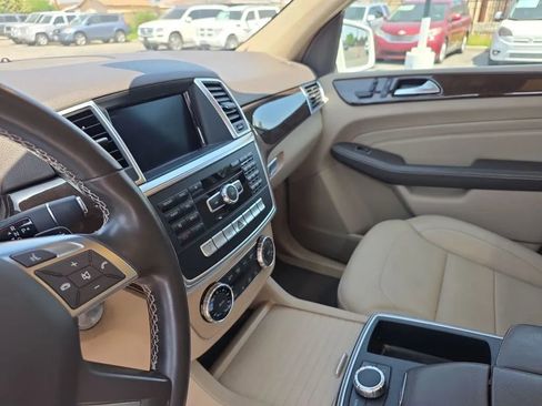 Used 2015 Mercedes-Benz ML 350 2WD w/ Premium 1 Package image 38