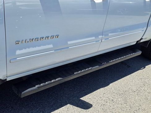 Used 2018 Chevrolet Silverado 1500 LT w/ All Star Edition AWD/4WD image 23