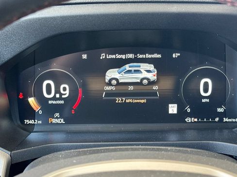 Used 2025 Ford Explorer Active w/ Active Comfort Package RWD image 25