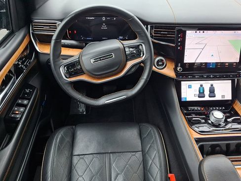 Used 2024 Jeep Grand Wagoneer L Series III image 21