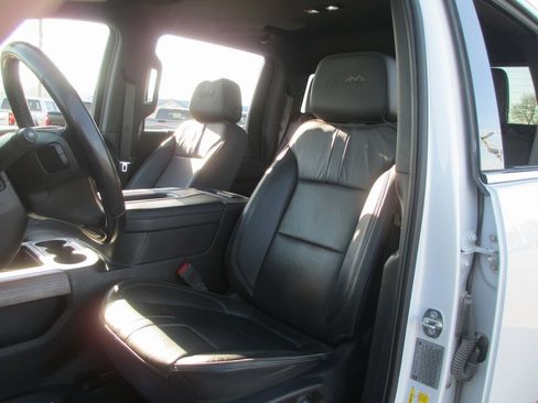 Used 2020 Chevrolet Silverado 2500 High Country w/ Z71 Off-Road Package image 21