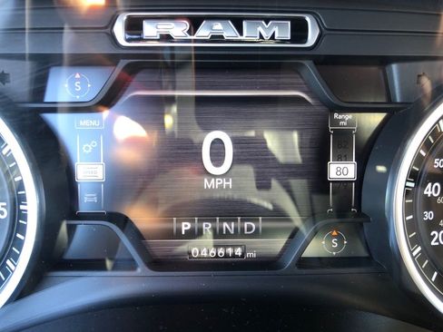 Used 2020 RAM 1500 Big Horn AWD/4WD image 33