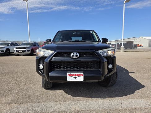Used 2019 Toyota 4Runner SR5 Premium image 2