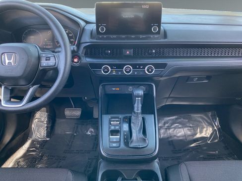Used 2025 Honda CR-V LX image 11