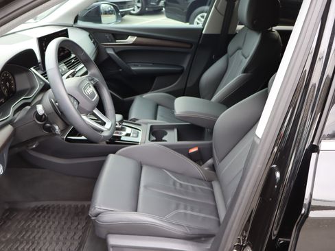 Used 2024 Audi Q5 e Premium image 16