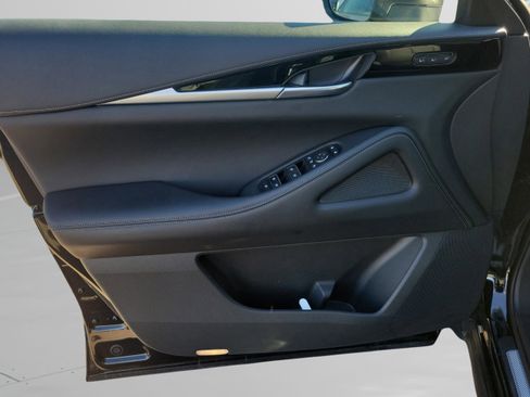 Certified 2025 INFINITI QX60 Pure image 28