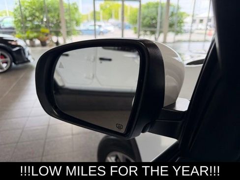 Used 2021 Jeep Cherokee Latitude FWD image 24