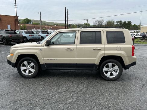 Used 2017 Jeep Patriot Sport w/ Power Value Group image 5