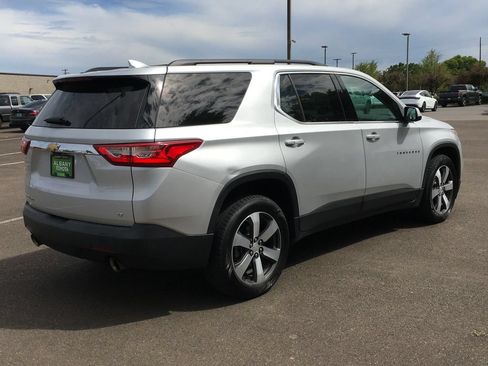 Used 2019 Chevrolet Traverse LT w/ LT Premium Package AWD/4WD image 8