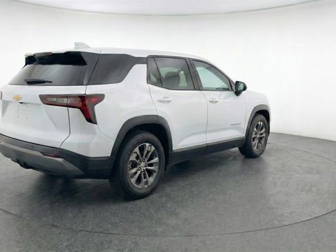 Used 2025 Chevrolet Equinox LT image 9