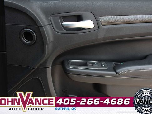 Used 2012 Chrysler 300 S image 13