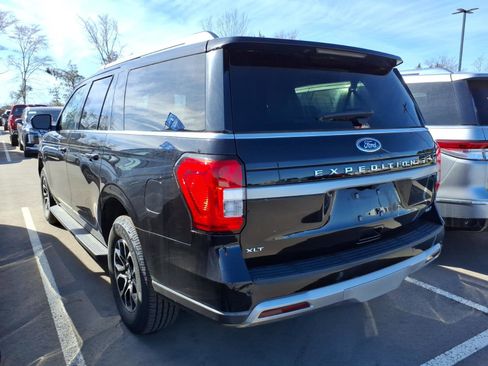 Certified 2024 Ford Expedition Max XLT image 4
