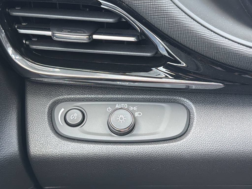 New 2026 Buick Envista Sport Touring w/ Convenience I Package FWD image 12