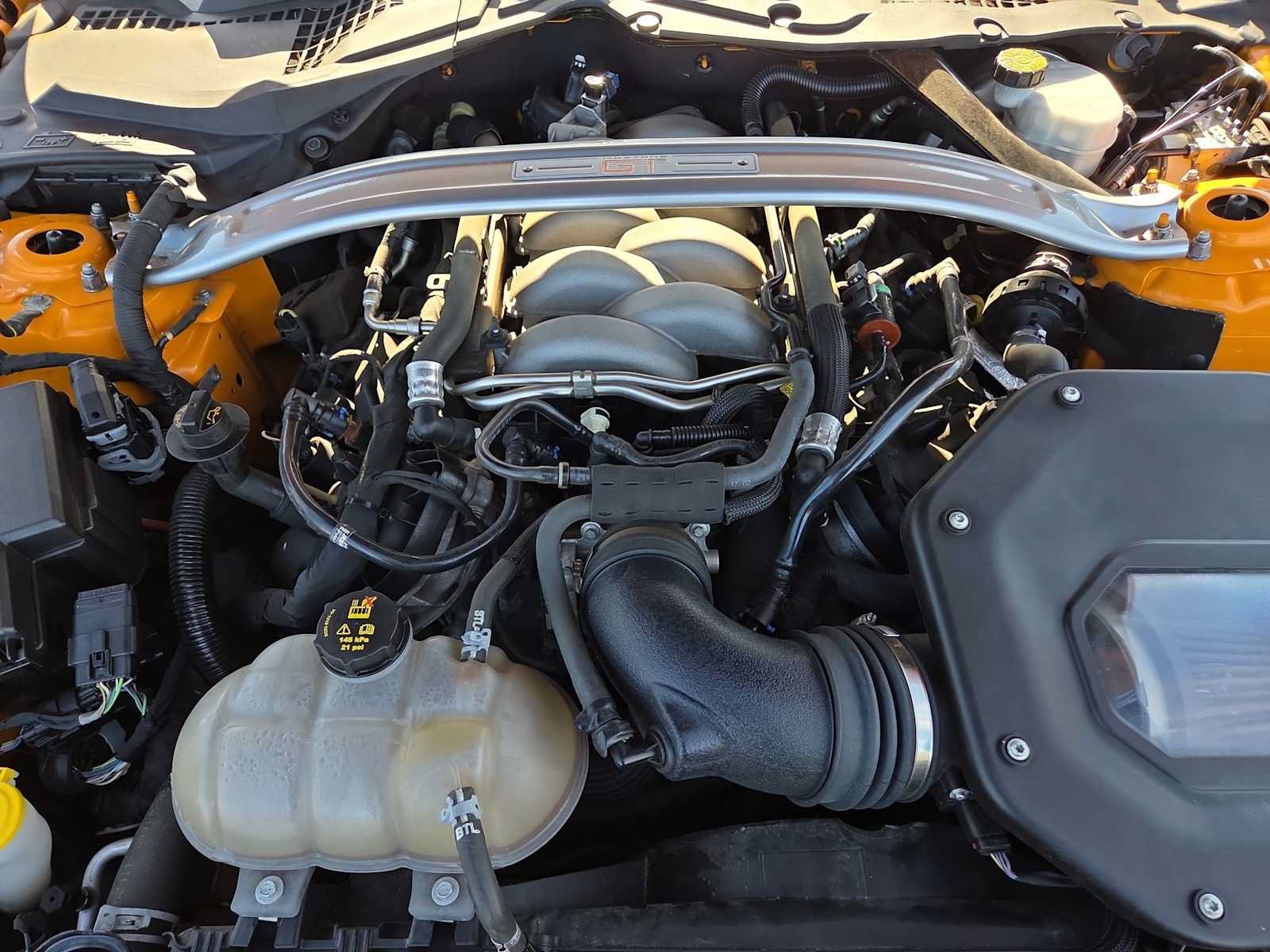 Used 2019 Ford Mustang GT Premium w/ GT Performance Package RWD image 17