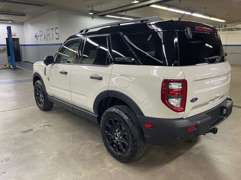 Certified 2025 Ford Bronco Sport Badlands image 5