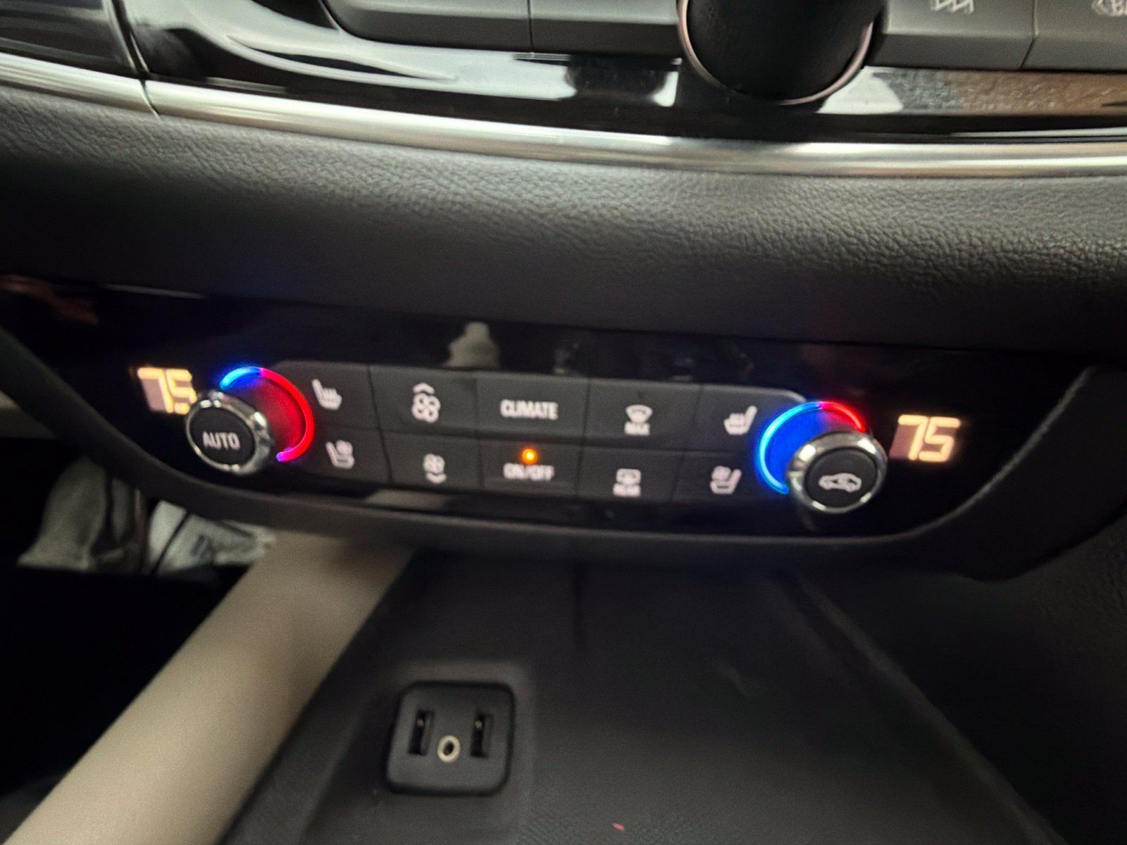 Used 2019 Buick Enclave Premium w/ Trailering Package, 5000 lbs. AWD/4WD image 23