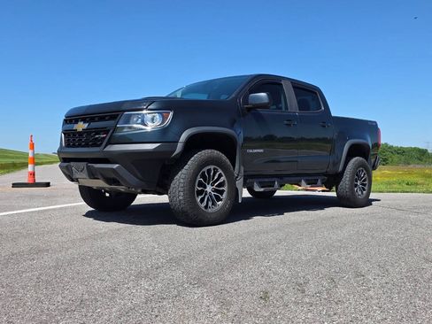 Used 2018 Chevrolet Colorado ZR2 AWD/4WD image 2