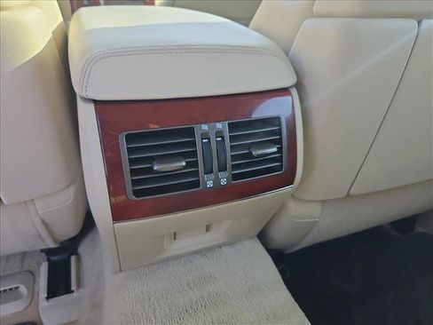Used 2011 Lexus LS 460 L w/ Luxury Pkg RWD image 15