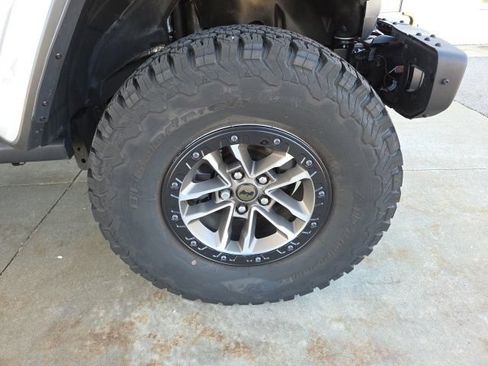 Used 2024 Jeep Wrangler Unlimited Rubicon 392 AWD/4WD image 86