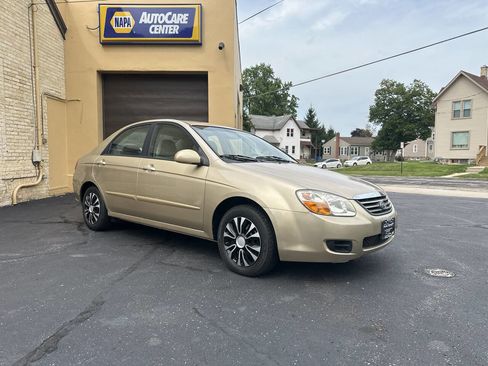 Used 2009 Kia Spectra EX image 4