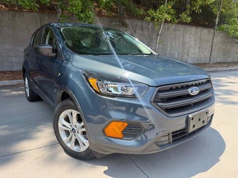 Used 2019 Ford Escape S FWD image 1
