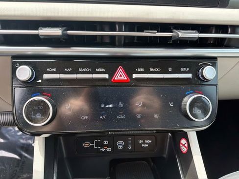 Used 2025 Hyundai Tucson SEL FWD image 25