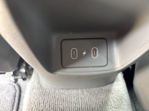 Used 2024 Hyundai Elantra SEL FWD image 11