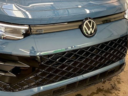 New 2026 Volkswagen Tiguan SE R-Line image 34