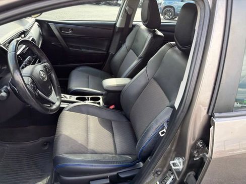 Used 2019 Toyota Corolla SE FWD image 19