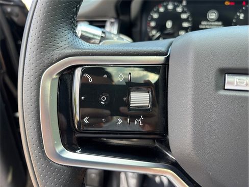 Used 2022 Land Rover Discovery Sport SE R-Dynamic image 26