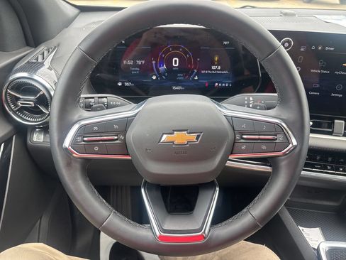 Used 2026 Chevrolet Equinox LT FWD image 17