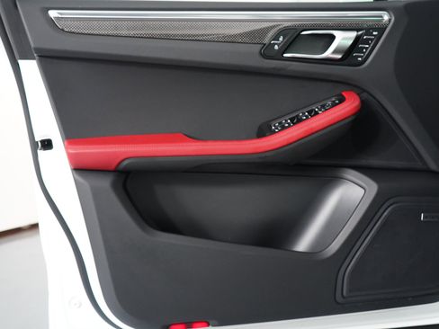 Used 2023 Porsche Macan GTS w/ Premium Package Plus image 51