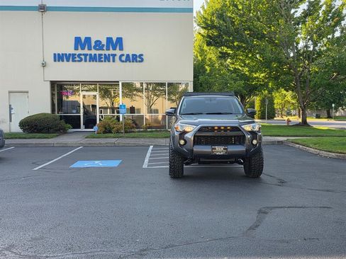 Used 2015 Toyota 4Runner SR5 AWD/4WD image 54