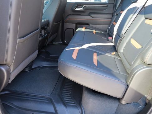 Used 2024 GMC Sierra 3500 AT4 w/ AT4 Premium Plus Package image 17