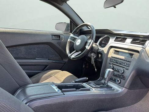 Used 2014 Ford Mustang Coupe RWD image 20