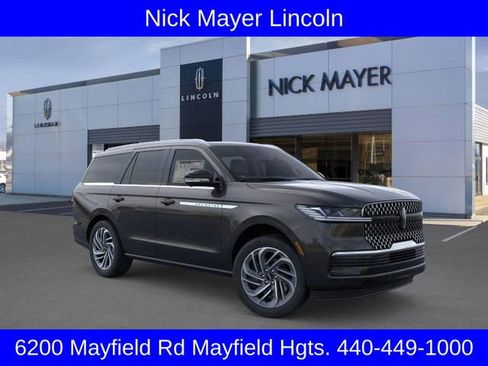 New 2025 Lincoln Navigator Reserve image 7