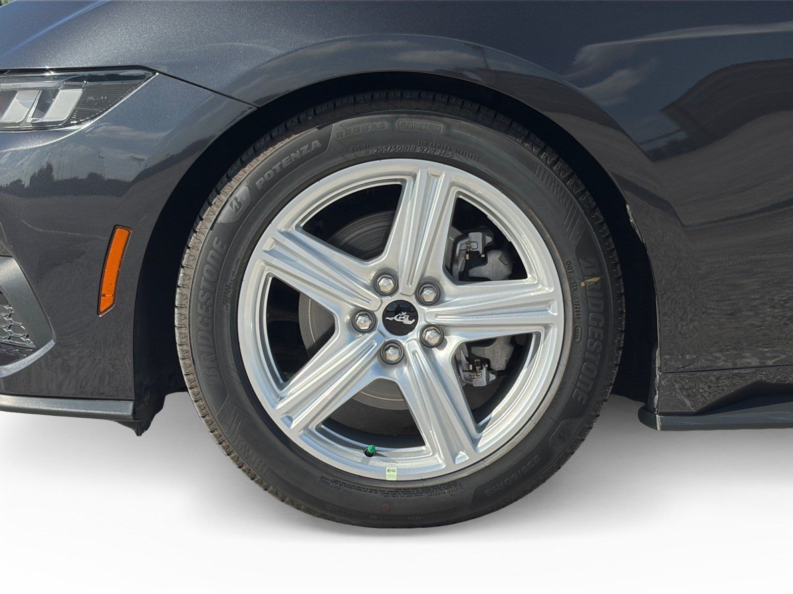 Used 2024 Ford Mustang Coupe RWD image 9