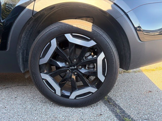 Used 2024 Kia Telluride S w/ S Sunroof Package FWD image 3