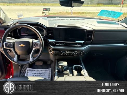 Used 2025 Chevrolet Silverado 1500 LTZ AWD/4WD image 12