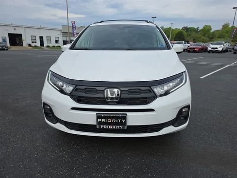 Certified 2026 Honda Odyssey EX-L image 4