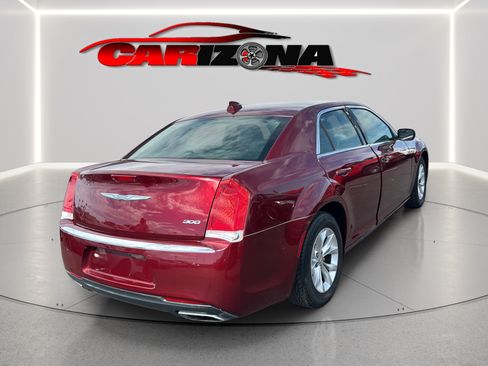Used 2016 Chrysler 300 Limited RWD image 6