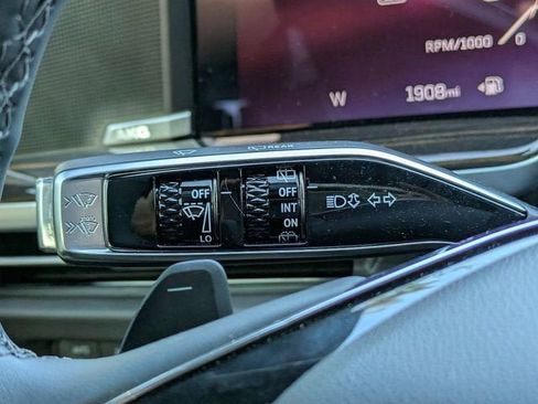 New 2026 Cadillac Escalade Luxury w/ Touring Package AWD/4WD image 31