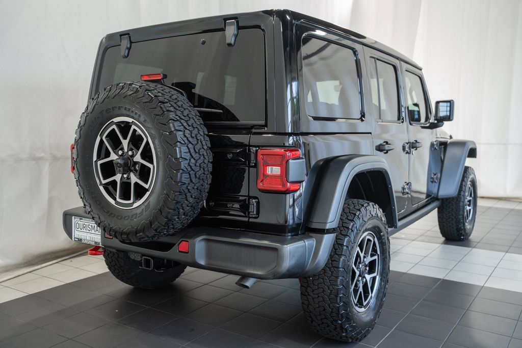 Used 2024 Jeep Wrangler Unlimited Rubicon w/ Technology Group AWD/4WD image 4