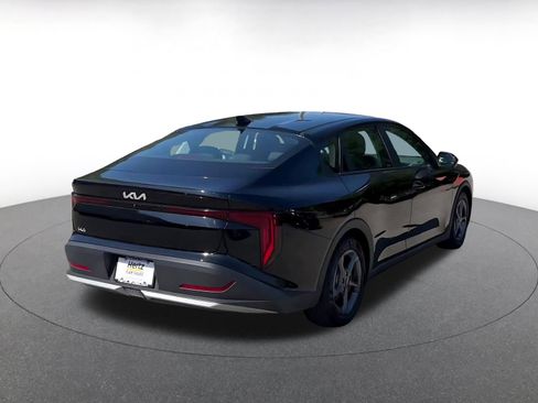 Used 2025 Kia K4 LXS FWD image 14