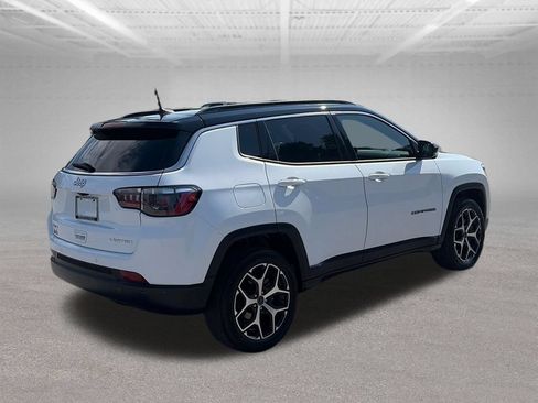 Used 2025 Jeep Compass Limited AWD/4WD image 6