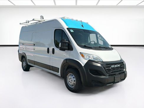 Used 2023 RAM ProMaster 2500 FWD image 3