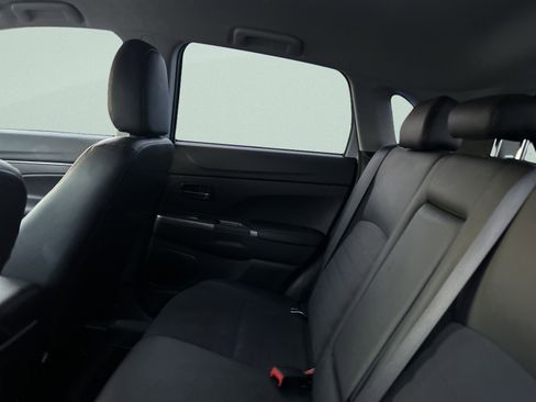 Used 2024 Mitsubishi Outlander Sport SE image 11